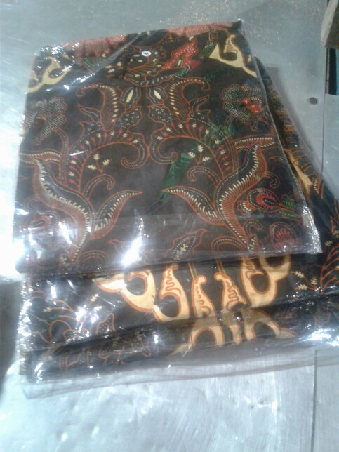 Batik Couple Keluarga - Sania Ruffle Ori Ndoro Jowi Dnt - Motif Kupu Coklat