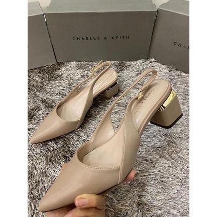 [PRODUK M00QT] Sepatu wanita charles n keith CNK 884 DWK