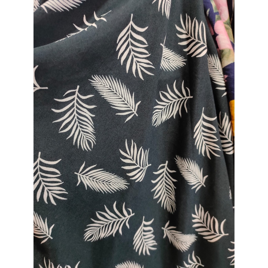 kain silky motif bulu ayam/bahan silky meteran/bahan silky import/kain meteran