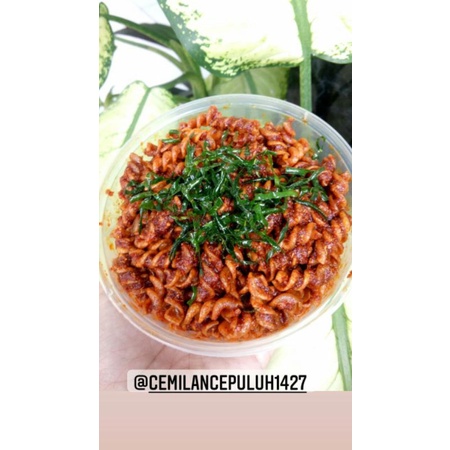Makanan Ringan Shoebleker pedas asin level 10