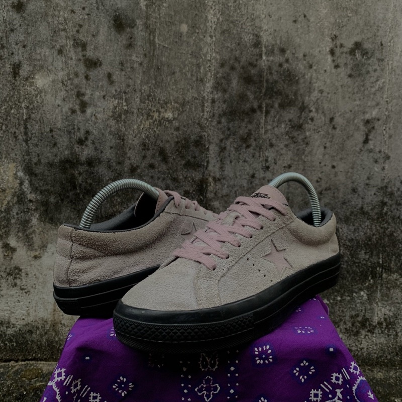 Converse One Star X Stussy