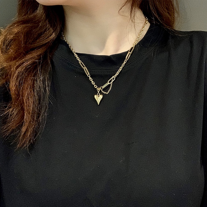 Kalung Rantai Pendek Dengan Liontin Hati Untuk Aksesoris