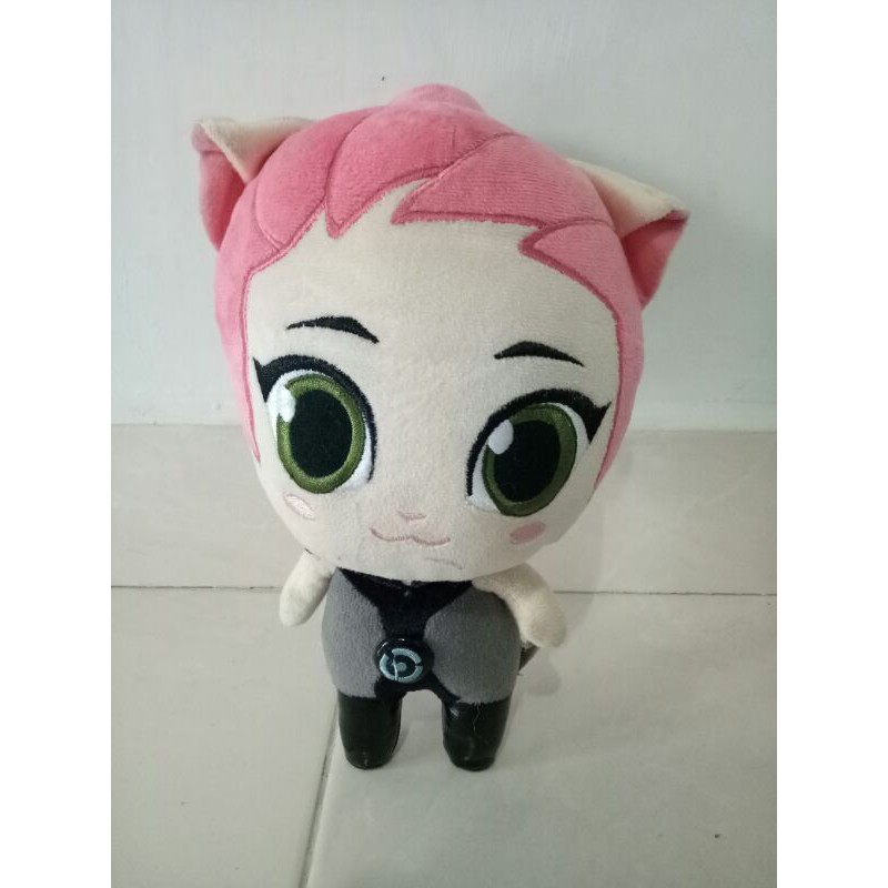 Boneka Running Man.