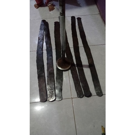 gepengan klep kapal panjang 60 cm lebar 4cm tebal 5 mm bahan pembuatan bilah