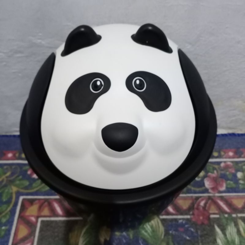 TEMPAT SAMPAH - TEMPAT SAMPAH KARAKTER - TEMPAT SAMPAH HELLO KITTY - TEMPAT SAMPAH MINI - TEMPAT SAMPAH INJAK - TEMPAT SAMPAH MOBIL - TEMPAT SAMPAH KAMAR - TEMPAT SAMPAH JUMBO - TEMPAT SAMPAH BESAR - TEMPAT SAMPAH MURAH - HELLO KITTY PINK- PANDA CL