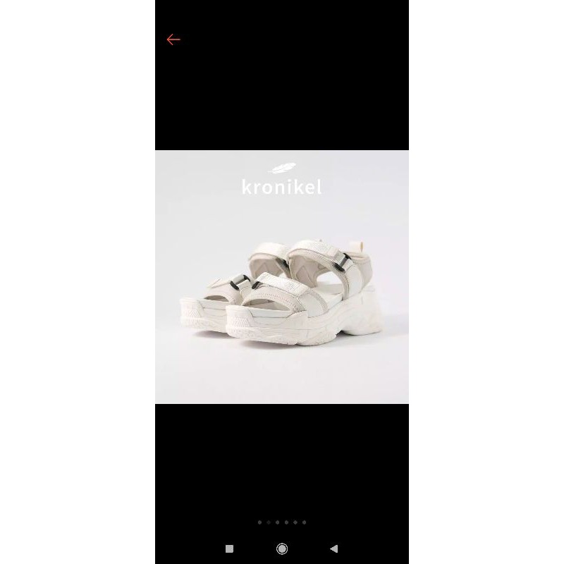 Sepatu sandal kronikel