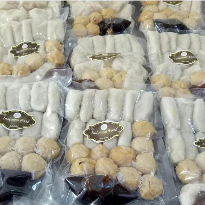 

Pempek ikan tenggiri