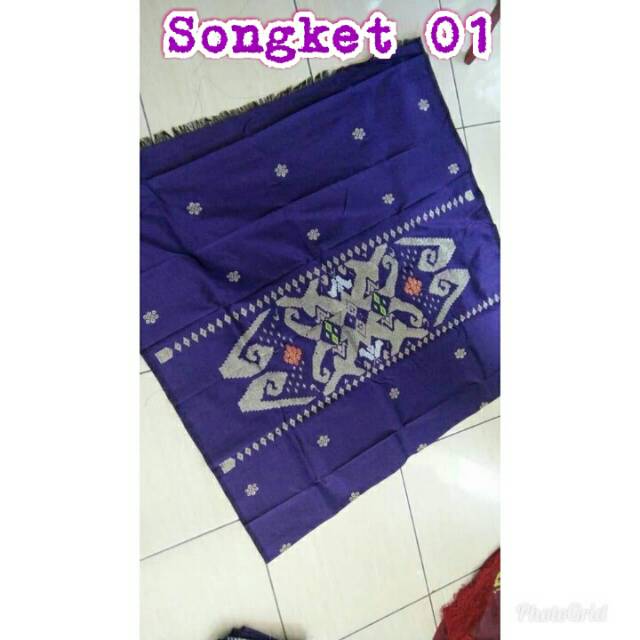 Kain Songket Tenun Silungkang Motif Borneo