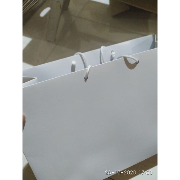 

paper bag kantong kertas putih