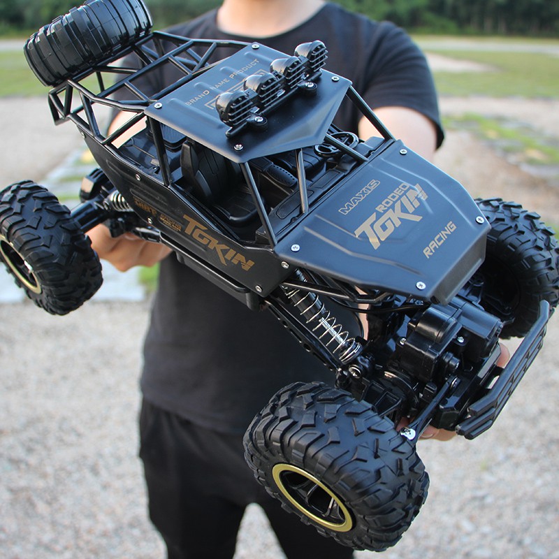 (ADA LAMPU) RC Rock Crawler Offroad Truck skala 1:12 Mobil Remote Control