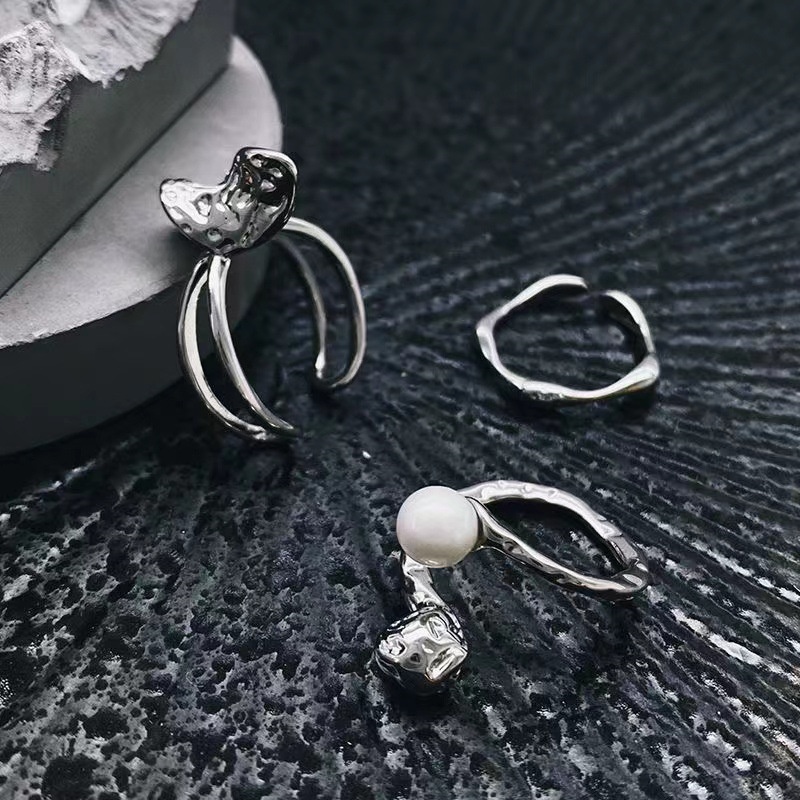 Cincin Model Terbuka Bahan Metal Aksen Mutiara Gaya Korea Untuk Wanita