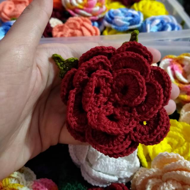 Bros Bunga Mawar Rajut