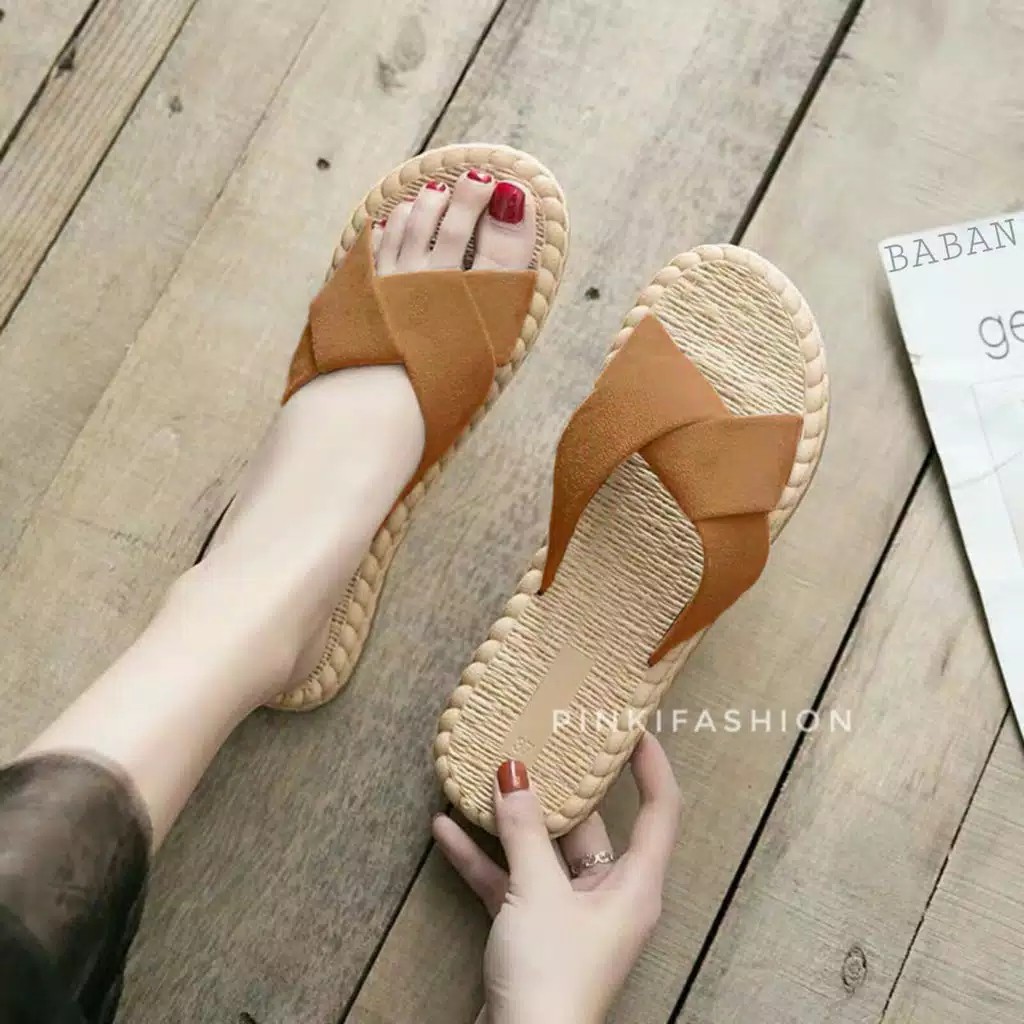 Slip Sandal Wanita Suede Etnik SH 17