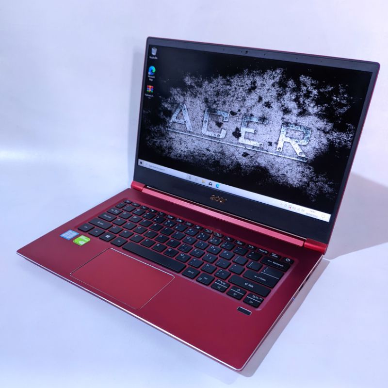 laptop ultrabook premium Acer Swift Sf314-55G - core i7 gen8 - Dual vga Nvidia MX150