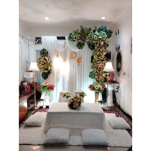 dekorasi akad nikah nuansa putih 2 meter + meja akad lesehan