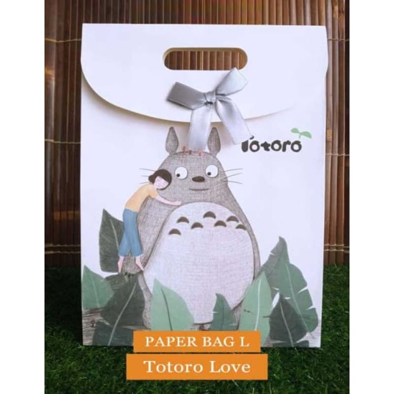 

Paper Bag Motif / Tas Kertas Kado / Tas Ulang tahun - L TOTORO SERIES