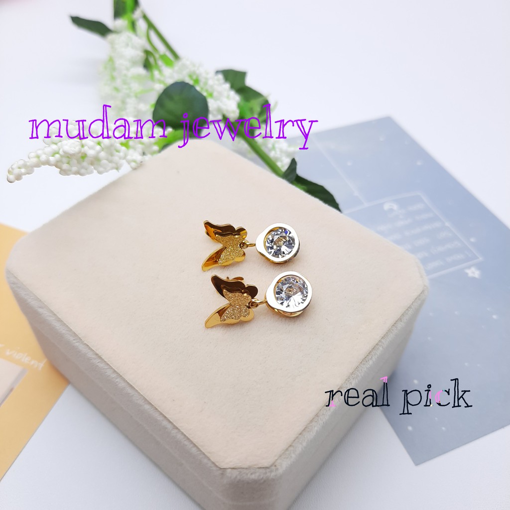 Anting Tusuk Titanium Kupu-Kupu Dengan Bandul Diamond Artifisial Tersedia Warna Rose Gold dan Gold