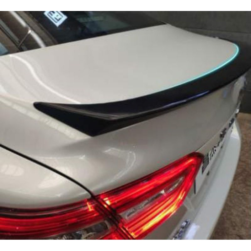 Ducktail camry 2018 - 2020 oem