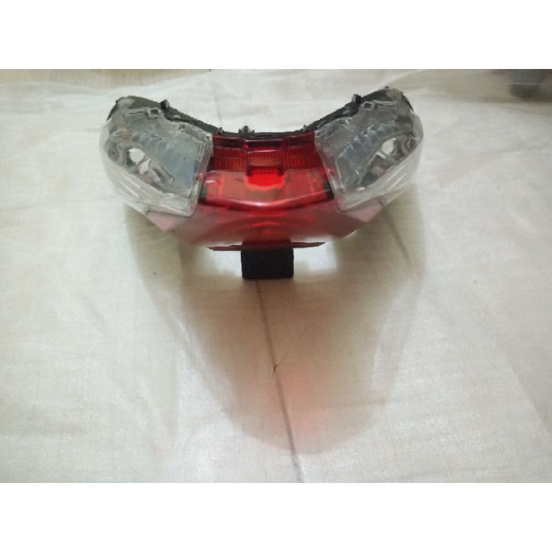 STOPLAMP LAMPU BELAKANG HONDA BEAT FI LED DELUXE K1A 2020 2021 ORIGINAL