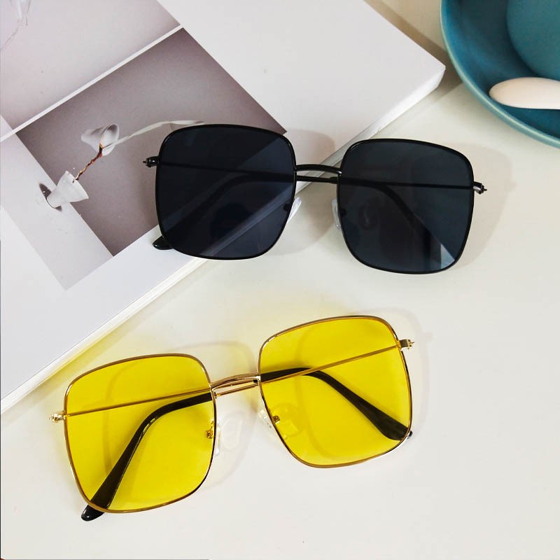 (COD) Kacamata Hitam Kacamata Kotak Fashion Korea untuk Pria dan Wanita / Korean Sunglasses Unisex