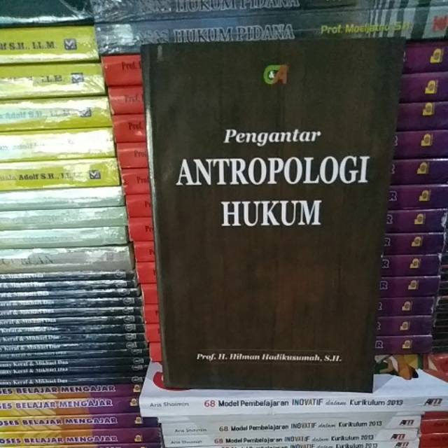 Pengantar antropologi hukum
