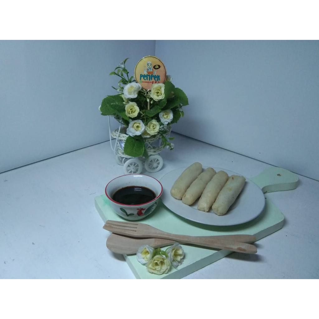 

Pempek /Pempek Ikan Tenggiri/Pempek Lenjer