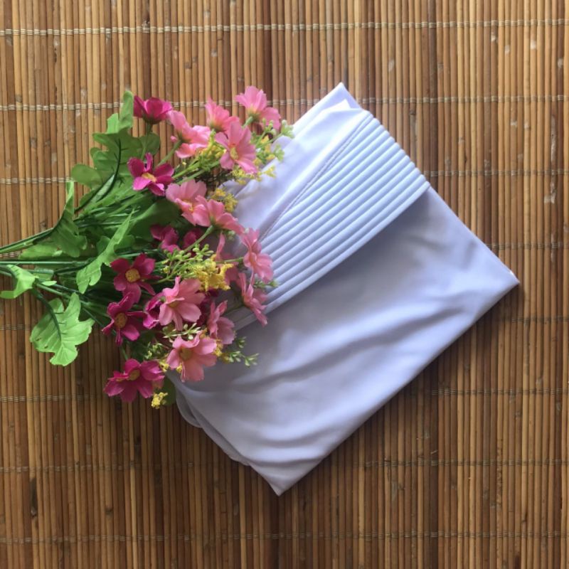 hijab instan oval jersey  / kerudung oval / bergo instan jersey tutup dada-Putih