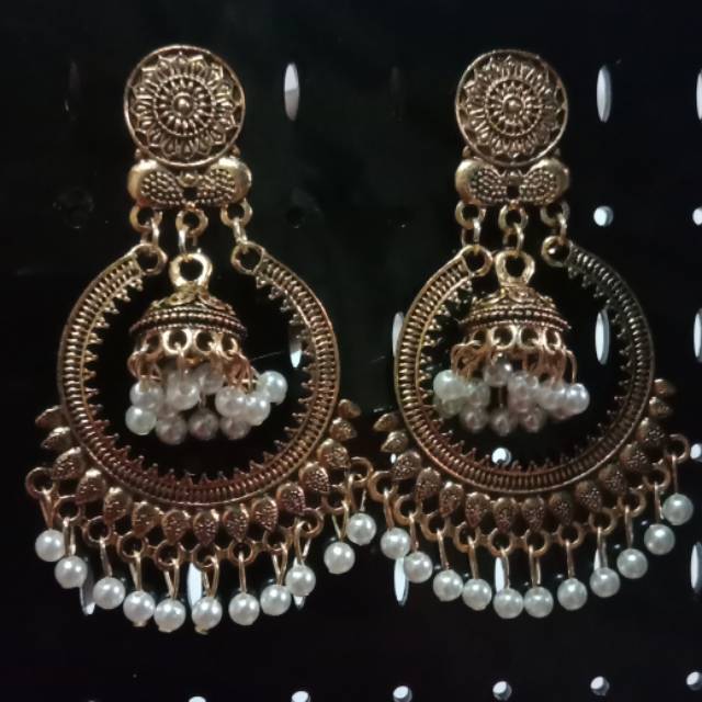 Anting Lonceng India