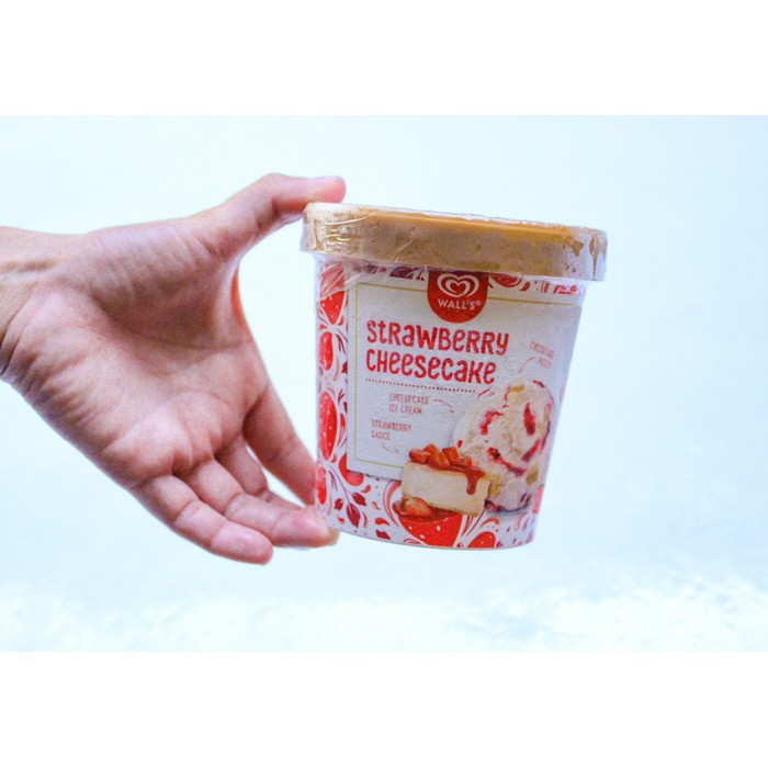 Jual Strawberry Cheesecake Ice Cream 410ml Shopee Indonesia 