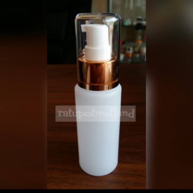 Botol 60 ml plastik frosted pump treat gold
