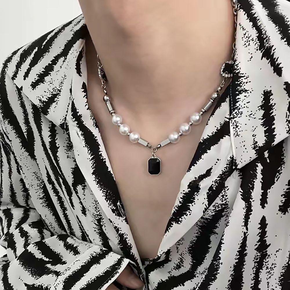 Mxbeauty Kalung Mutiara Trendy Geometris Hadiah Pesta Liontin Permata Hitam Angin Dingin Gaya Klavikula Rantai