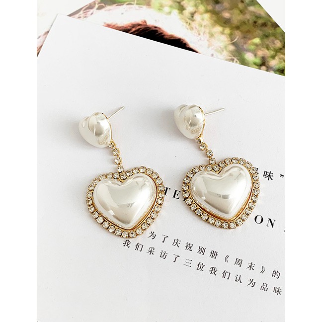 LRC Anting Fashion White Alloy Rhinestone Resin Love Earrings D56256