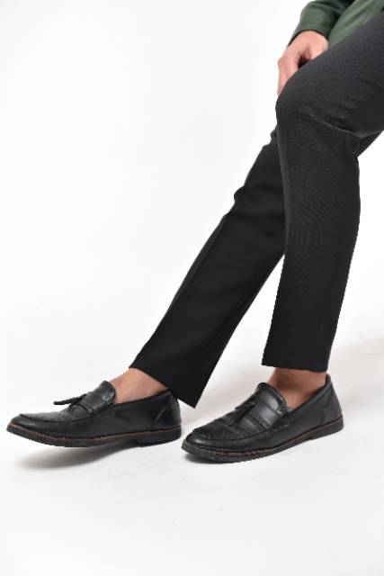 Celana formal slim fit/celana kantor murah/celana kerja pria hitam