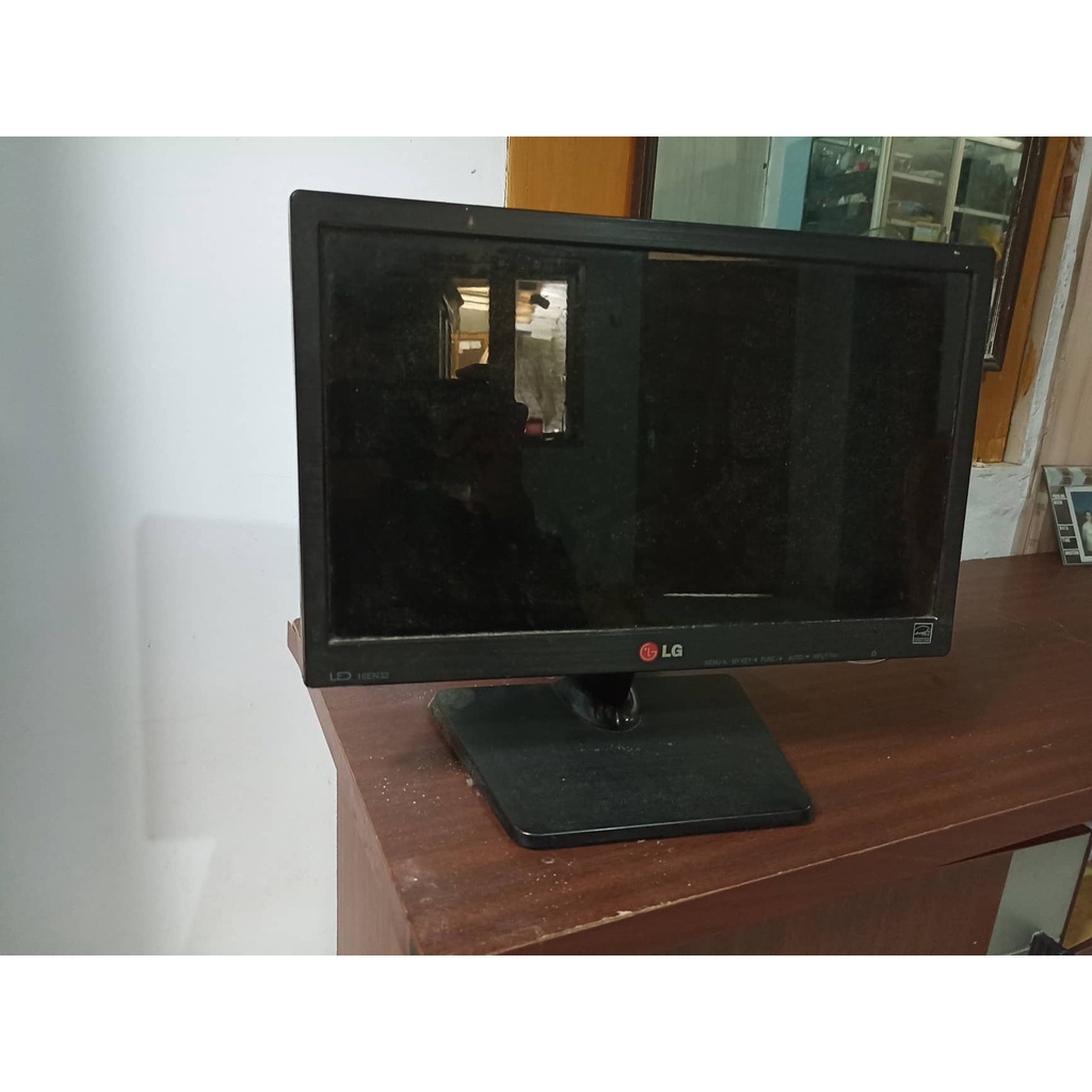 MONITOR LG 16EN33S 16 INCH 60 HZ