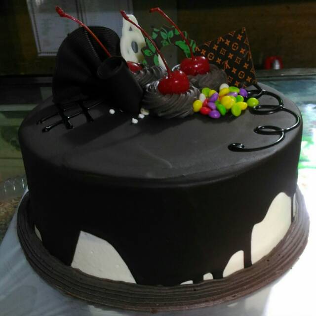 

Black Fores Coklat