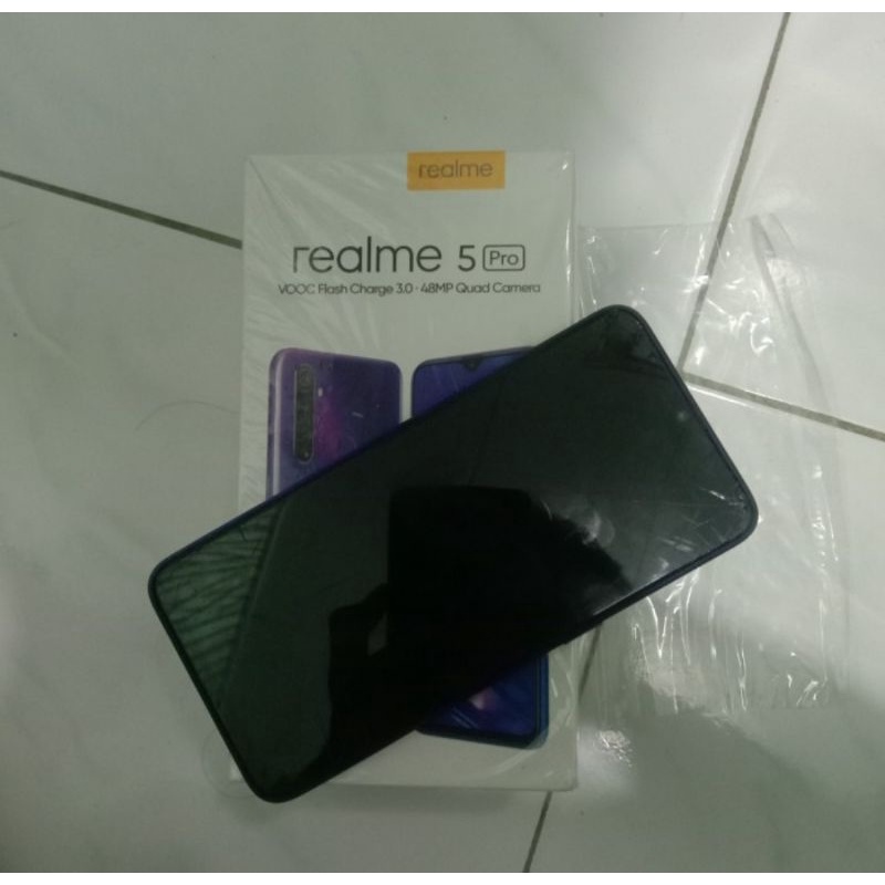realme 5 pro 4/128 matot
