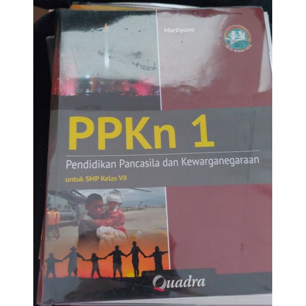 

buku ppkn kelas 7 smp quadr