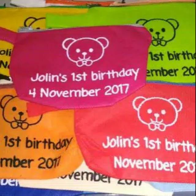 

SOUVENIR WEDDING DOMPET RESLETING SPUNBOND FURING NON WOVEN 11X 16