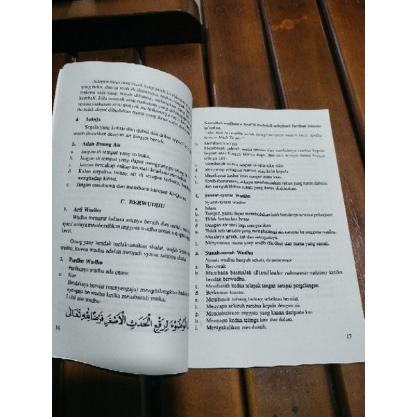 buku risalah tuntunan shalat lengkap  A5 15×21cm