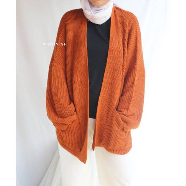 Lady Oversize - Cardigan Rajut Wanita