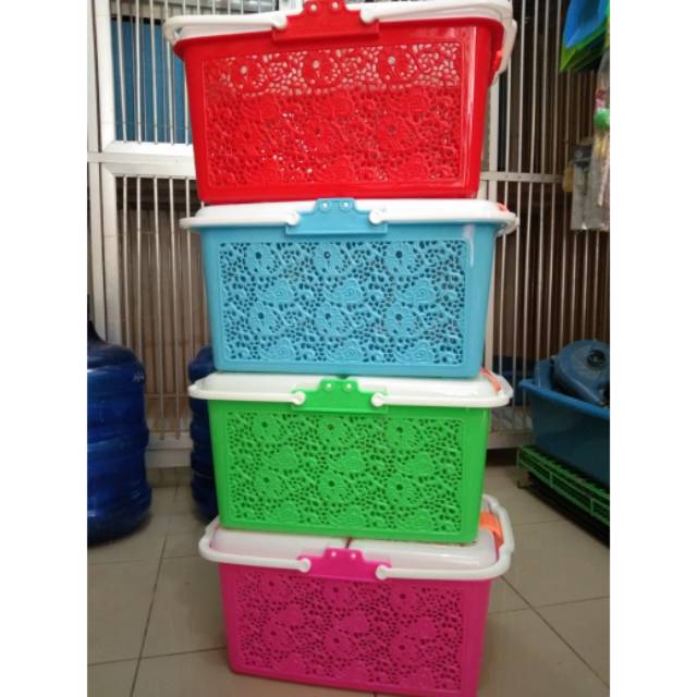 Keranjang kucing