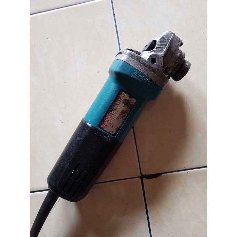 MESIN GERINDA MAKITA 9553NB KONDISI SECOND NORMAL ORIGINAL HALUS