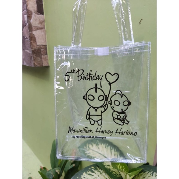 

Tas Mika Transparan Ukuran Coba dihitungkan ukuran P25 L12 T26 Custom