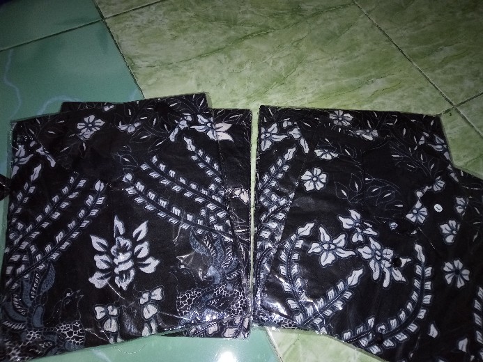 Maura Couple-sania Ruffle Batik Couple Keluarga Ori Ndoro Jowi Dnt Termurah Manuk Tarung Putih