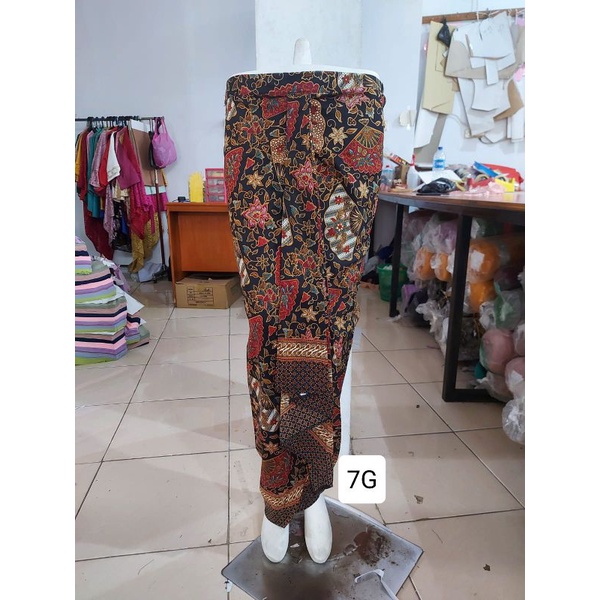 (2/3) Rok batik FOIL EMAS pinggang karet. Langsung pakai. Termurah produksi sendiri. KeroncongBusana-7G