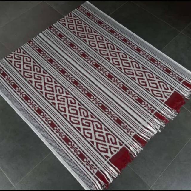 Kain Etnik Tenun Ikat Asli Troso Blanket Toraja Merah Putih