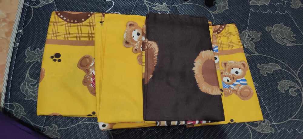 Sarung Bantal Dan Guling Karakter Lucu