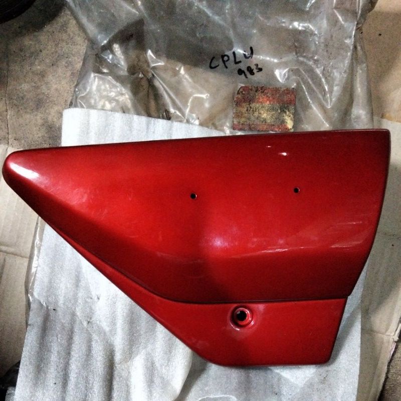 BOX BAK AKI ACCU BIX SAMPING KANAN SUZUKI TRS TRS118 TRS KATANA