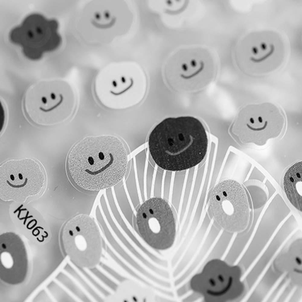 Mxbeauty 5D Grafir Stiker Kuku Warna-Warni Smiley Face Pesona Perekat DIY Perhiasan Nail Art
