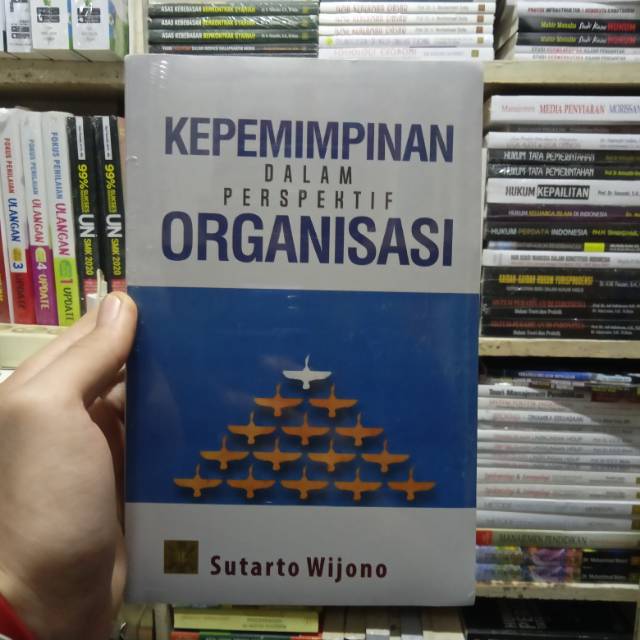 

Buku kepemimpinan dalam perspektif organisasi